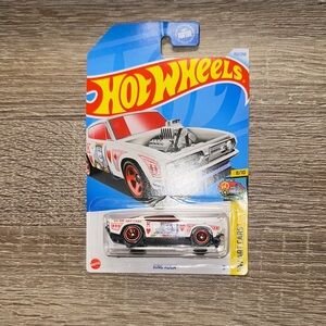 Hot Wheel King Kuda Toy Car - White and Red